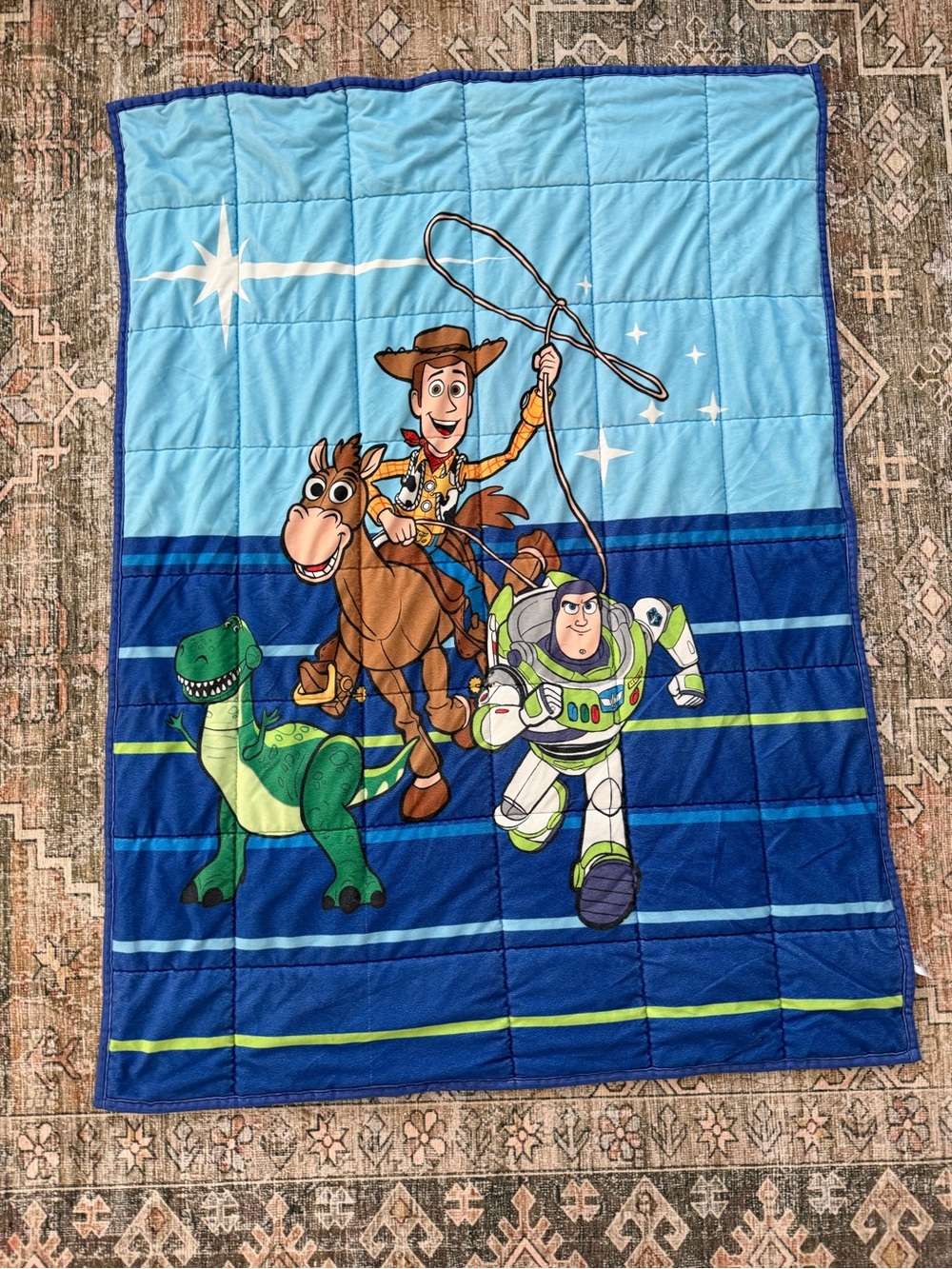 Toy Story 4 Gang 4.5lb weighted blanket